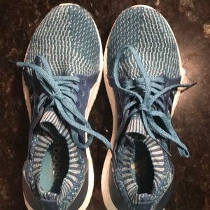 Adidas ultra boost women’s size 7